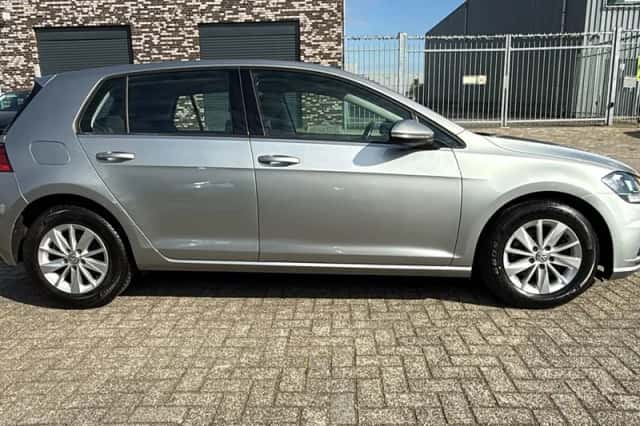 Volkswagen Golf (2018) thumbnail 6