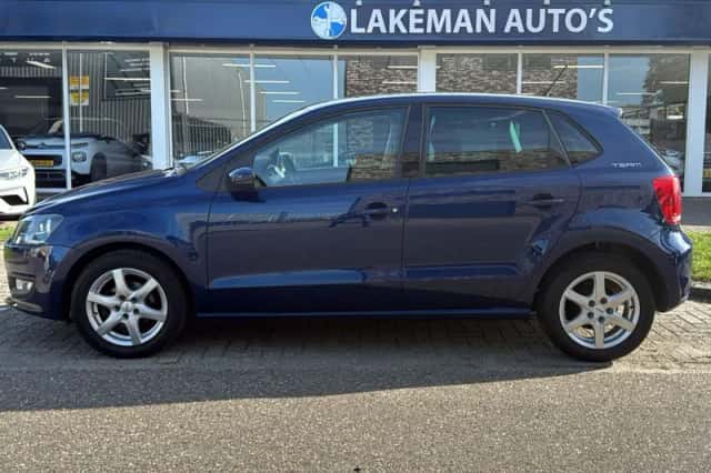Volkswagen Polo (2011) thumbnail 2