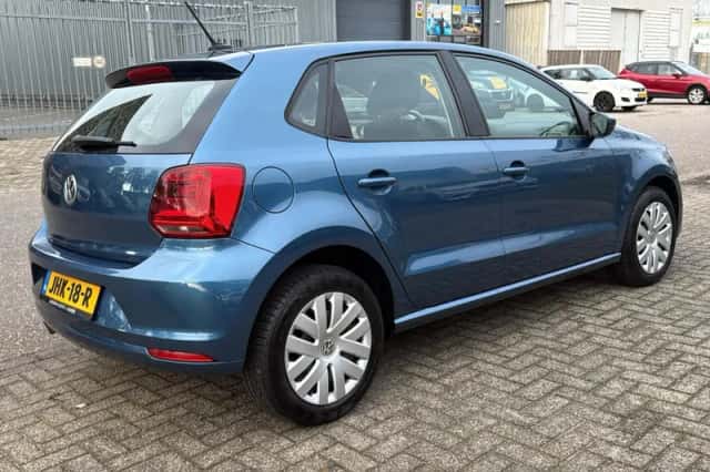 Volkswagen Polo (2016) thumbnail 5