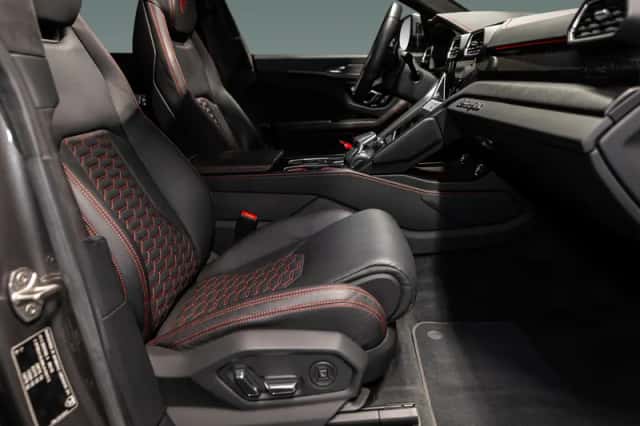 Lamborghini Urus (2021) thumbnail 6