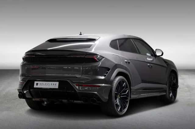 Lamborghini Urus (2025) thumbnail 3