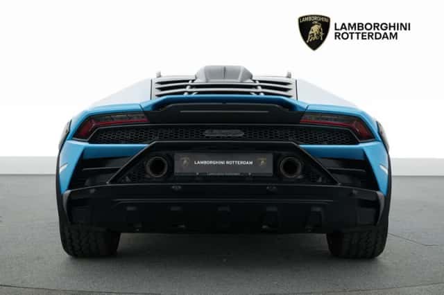 Lamborghini Huracán (2024) thumbnail 5