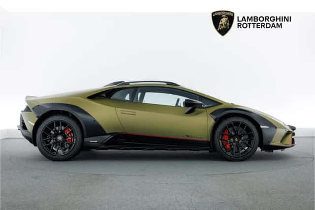 Lamborghini Huracán (2024) thumbnail 2