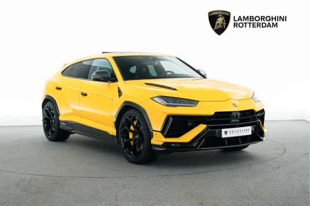 Lamborghini Urus (2023) thumbnail 1