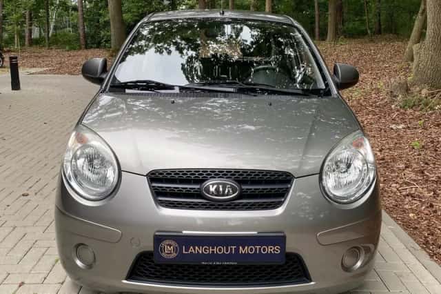 Kia Picanto (2009) thumbnail 2