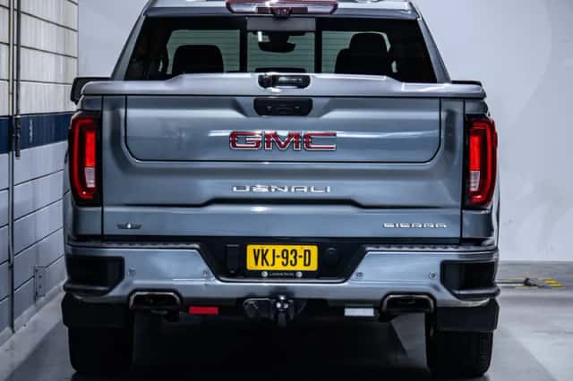 GMC Sierra (2021) thumbnail 5