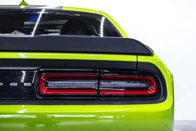 Dodge Challenger (2017) thumbnail 6