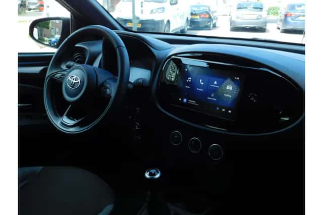 Toyota Aygo X (2024) thumbnail 2