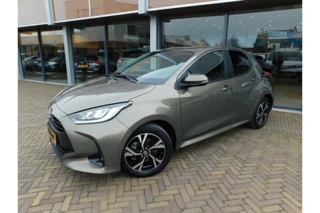 Toyota Yaris (2024) thumbnail 1
