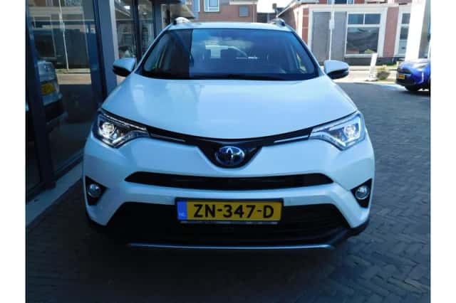 Toyota RAV4 (2019) thumbnail 4