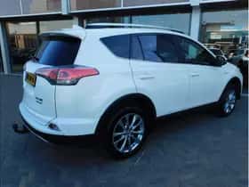 Toyota RAV4 (2019) thumbnail 6