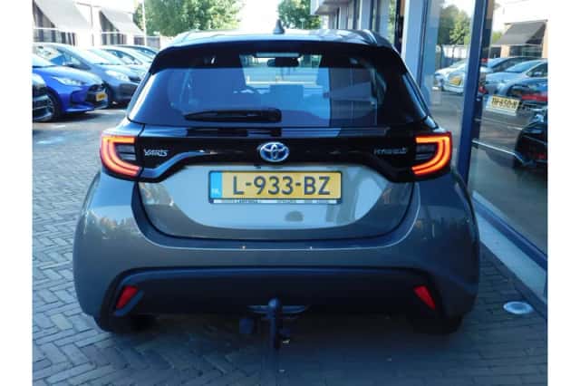 Toyota Yaris (2021) thumbnail 6
