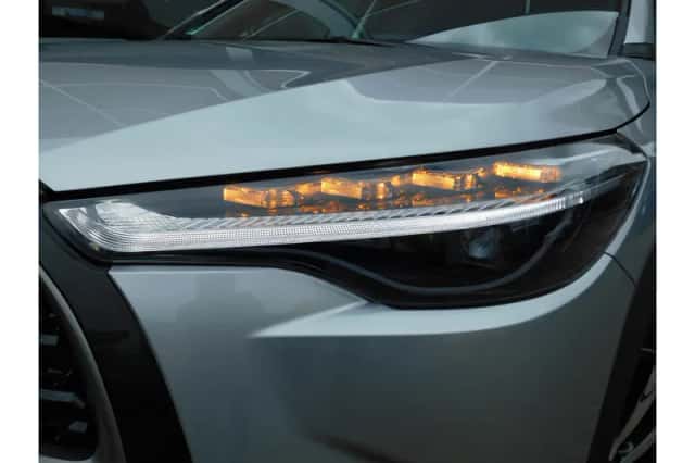 Toyota Corolla (2024) thumbnail 3