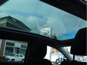 Toyota Auris (2016) thumbnail 16