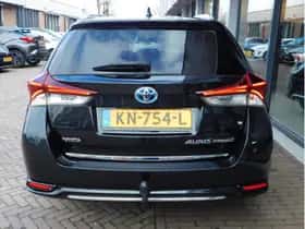Toyota Auris (2016) thumbnail 5