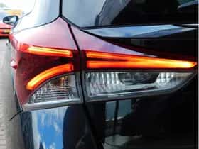 Toyota Auris (2016) thumbnail 7
