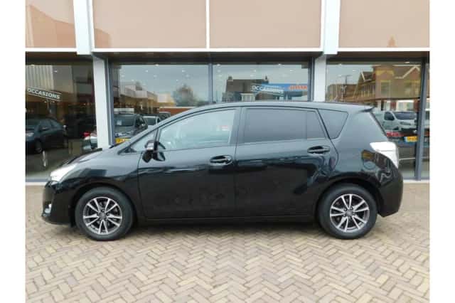 Toyota Verso (2013) thumbnail 4