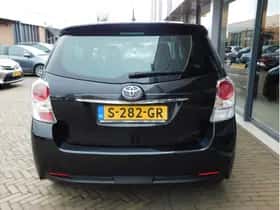 Toyota Verso (2013) thumbnail 5