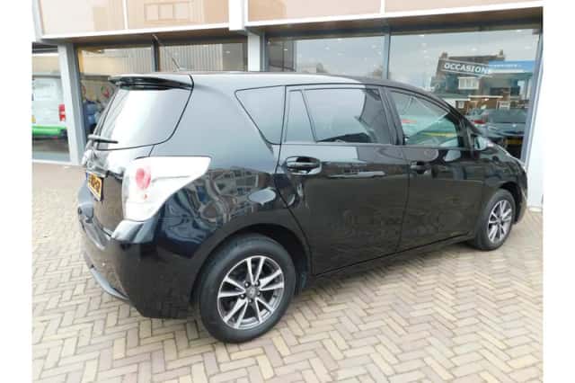 Toyota Verso (2013) thumbnail 6