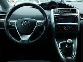 Toyota Verso (2013) thumbnail 9