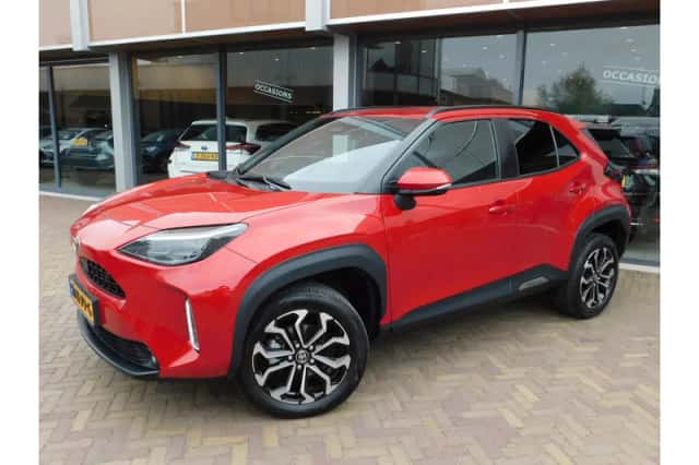 Toyota Yaris Cross (2025) thumbnail 1