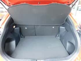 Toyota Yaris Cross (2025) thumbnail 18