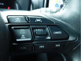 Toyota Yaris Cross (2025) thumbnail 24