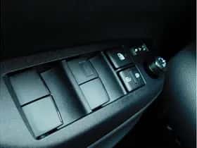 Toyota Yaris Cross (2025) thumbnail 26