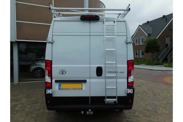 Toyota Proace (2024) thumbnail 6