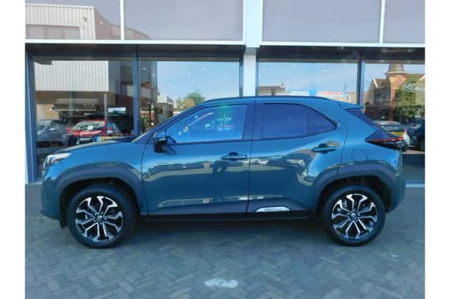 Toyota Yaris Cross (2025) thumbnail 4