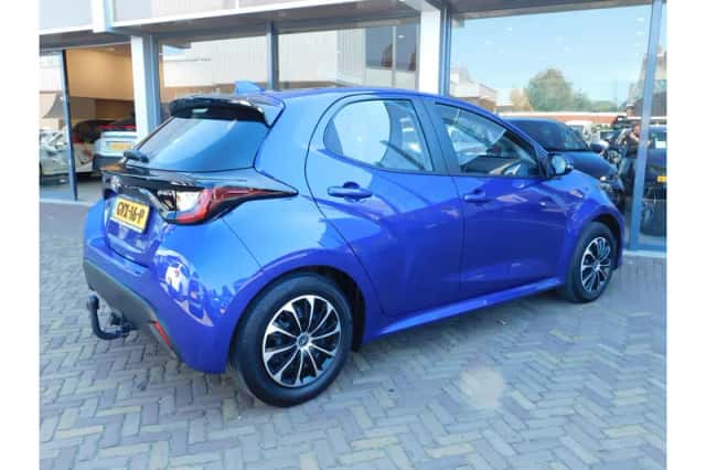 Toyota Yaris (2024) thumbnail 6