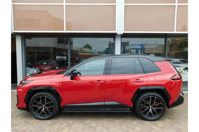 Toyota RAV4 (2026) thumbnail 4