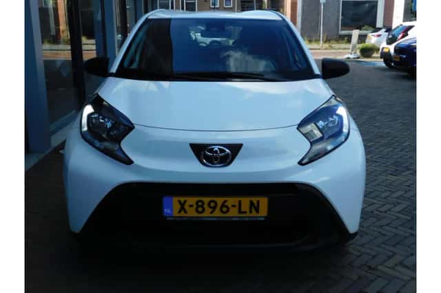 Toyota Aygo X (2023) thumbnail 3