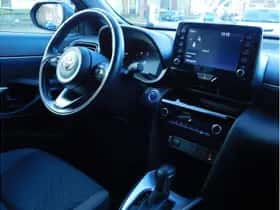 Toyota Yaris Cross (2024) thumbnail 2