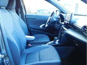 Toyota Yaris Cross (2024) thumbnail 15