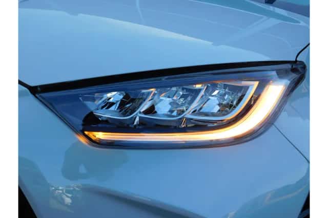 Toyota Yaris (2022) thumbnail 4