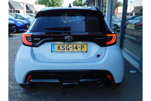 Toyota Yaris (2022) thumbnail 6