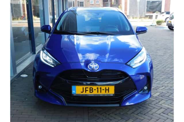 Toyota Yaris (2025) thumbnail 3