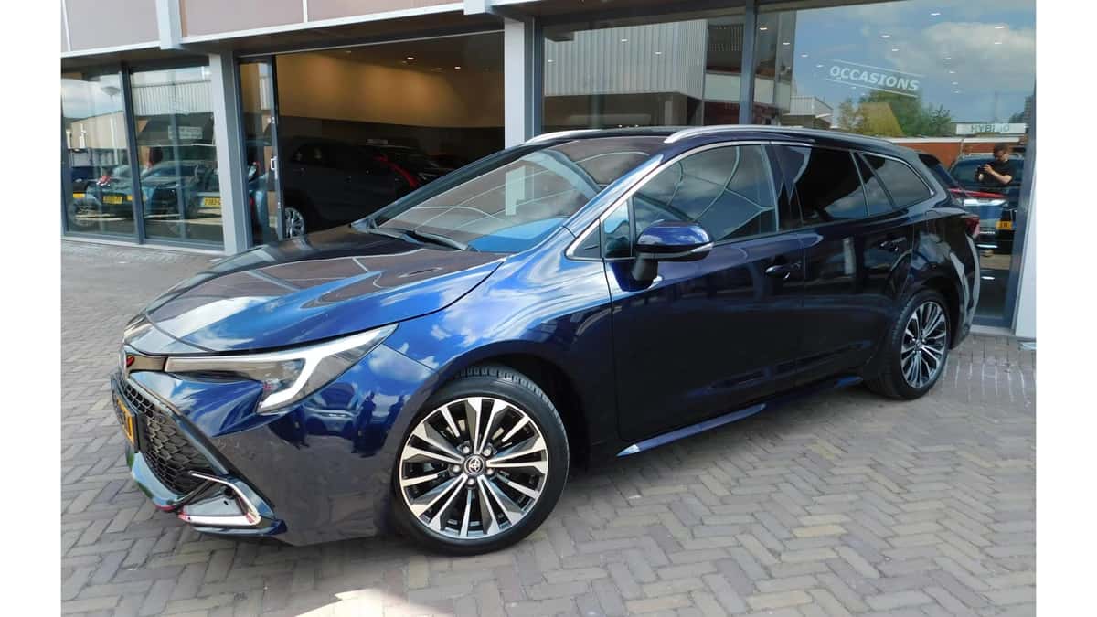 Toyota Corolla (2024) — foto 1