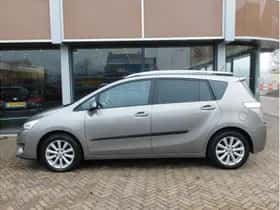 Toyota Verso (2016) thumbnail 4