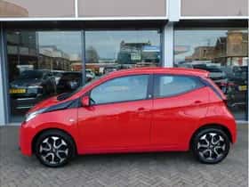 Toyota Aygo (2021) thumbnail 5
