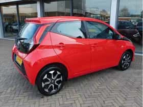 Toyota Aygo (2021) thumbnail 6