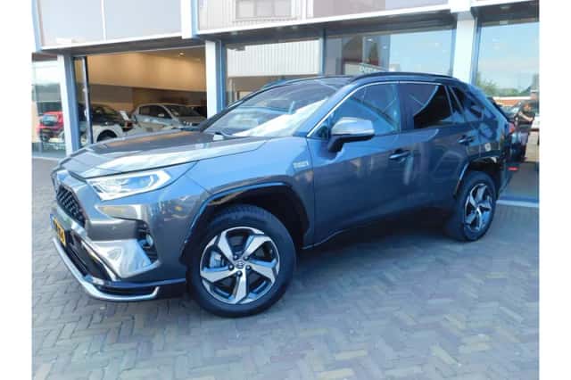 Toyota RAV4 (2021) thumbnail 1