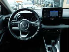 Toyota Yaris (2022) thumbnail 12