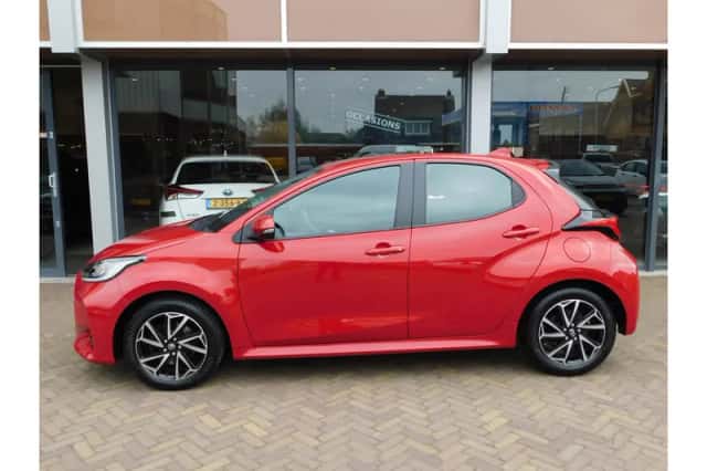 Toyota Yaris (2022) thumbnail 5