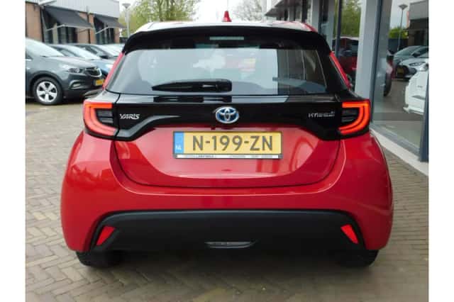 Toyota Yaris (2022) thumbnail 6