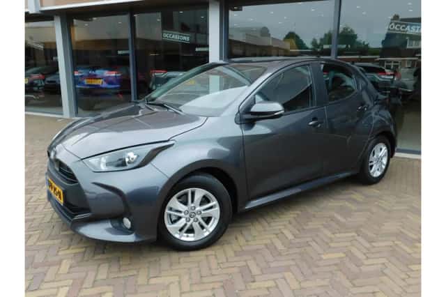 Toyota Yaris (2024) thumbnail 1