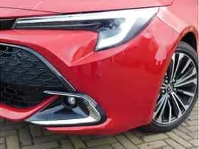 Toyota Corolla (2025) thumbnail 2