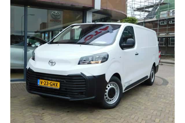 Toyota Proace (2024) thumbnail 5