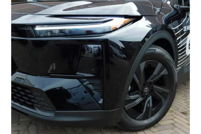 Toyota C-HR+ (2026) thumbnail 2